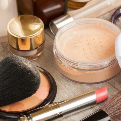 A Step-by-Step Guide for Even Application of Foundation
