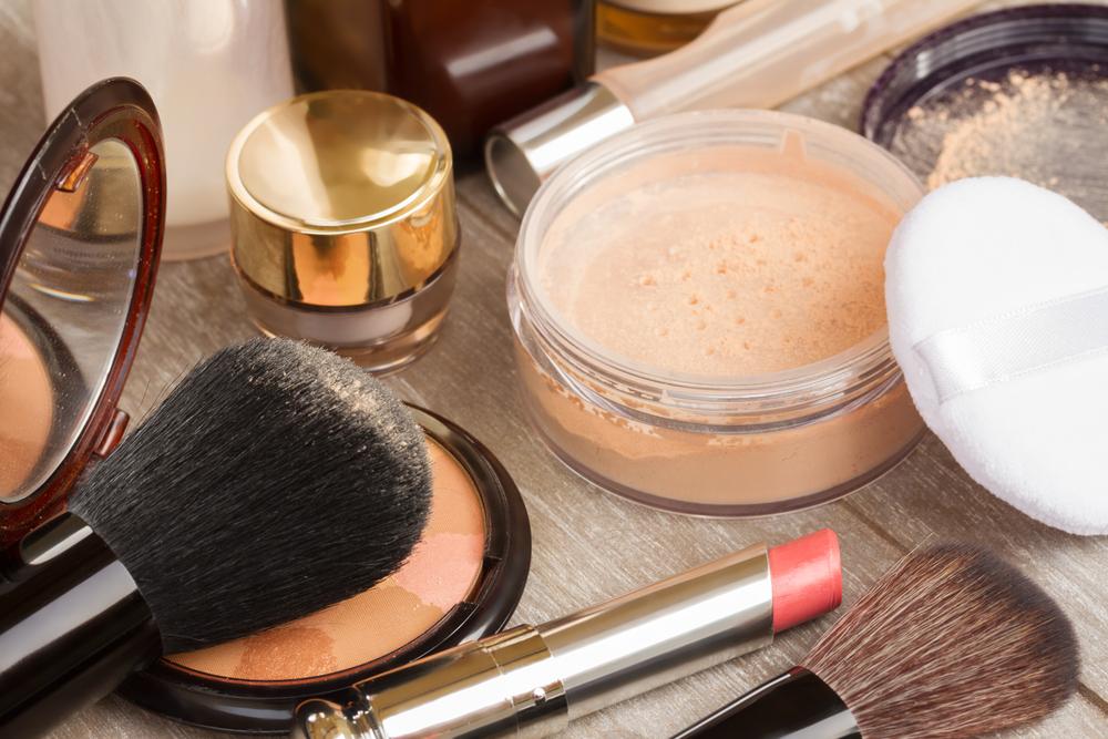 A Step-by-Step Guide for Even Application of Foundation
