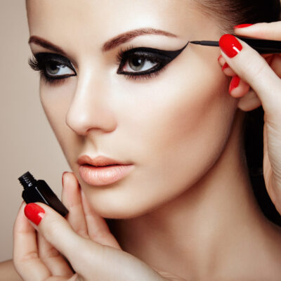 Eyebrow Makeup Hacks to Up that Brow Game